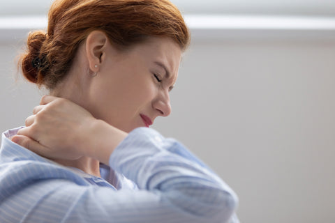 donna-dolore-ossa-fibromialgia